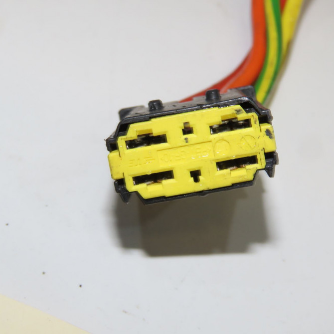 Antivol de direction occasion RENAULT CLIO II Phase 1 03-1998->06-2001 1.4i 8v 75ch 7701471220 2