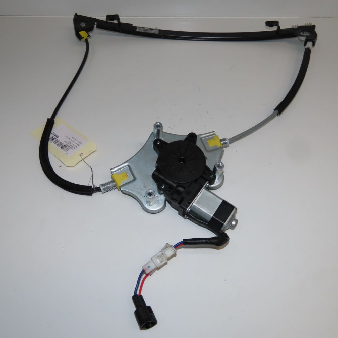 Mecanisme+moteur leve-glace avg occasion RENAULT CLIO II Phase 1 03-1998->06-2001 1.4i 8v 75ch 7700842247 1