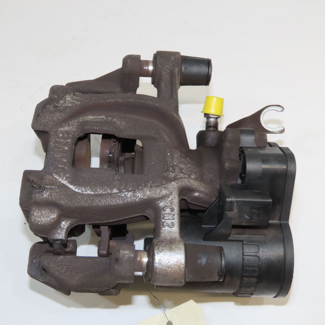 Etrier de frein arrière gauche occasion B.M.W. 4