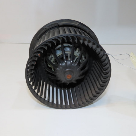 Ventilateur de chauffage occasion  7701062226