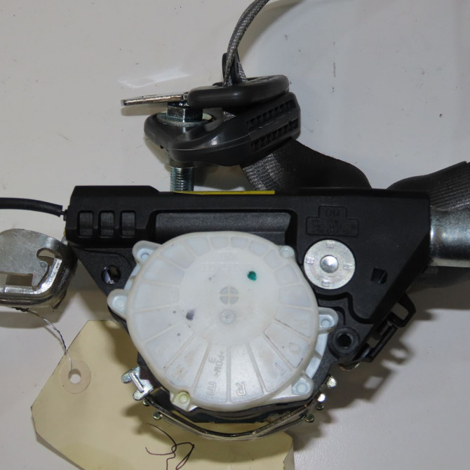 Ceinture avant gauche occasion  8200838229 3