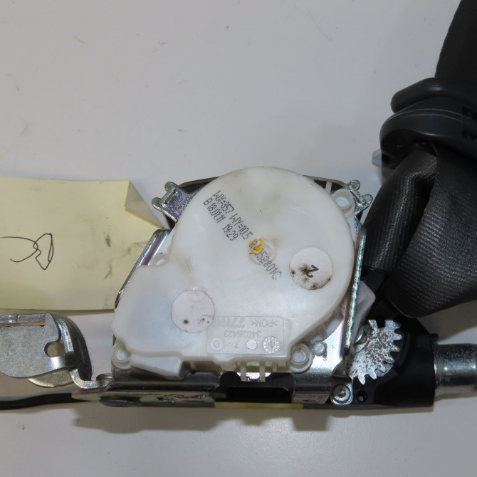 Ceinture avant gauche occasion  8200838229 4