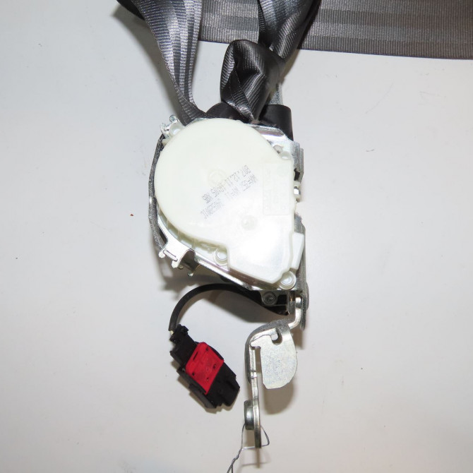 Ceinture avant gauche occasion RENAULT CLIO III Phase 2 03-2009->12-2014 8200838229 3