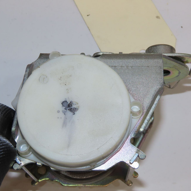 Ceinture arrière droite occasion RENAULT CLIO III Phase 2 03-2009->12-2014 8200683953 3