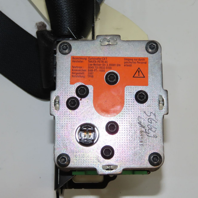 Ceinture avant gauche occasion TOYOTA YARIS II Phase 1 12-2005->11-2009 1.3 VVT-i 732200D160C1 3