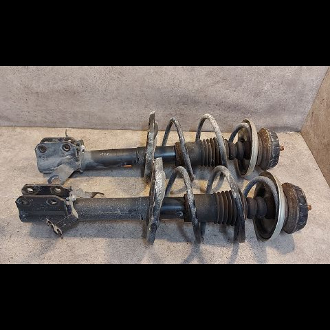 Amortisseur avant droit occasion DACIA SANDERO II Phase 1 04-1995->04-1999 1.0i 75ch 543023022R 1