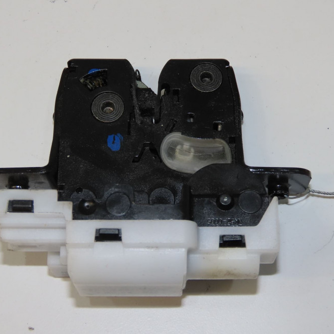 Serrure hayon occasion  8200948107 2