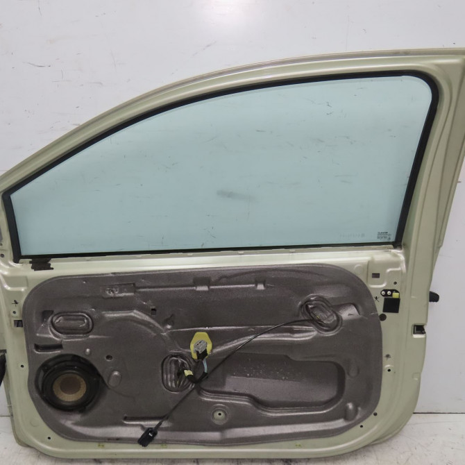 Porte avant droite occasion RENAULT TWINGO II Phase 1 06-2007->11-2011 1.2i 60ch 801008682R 2