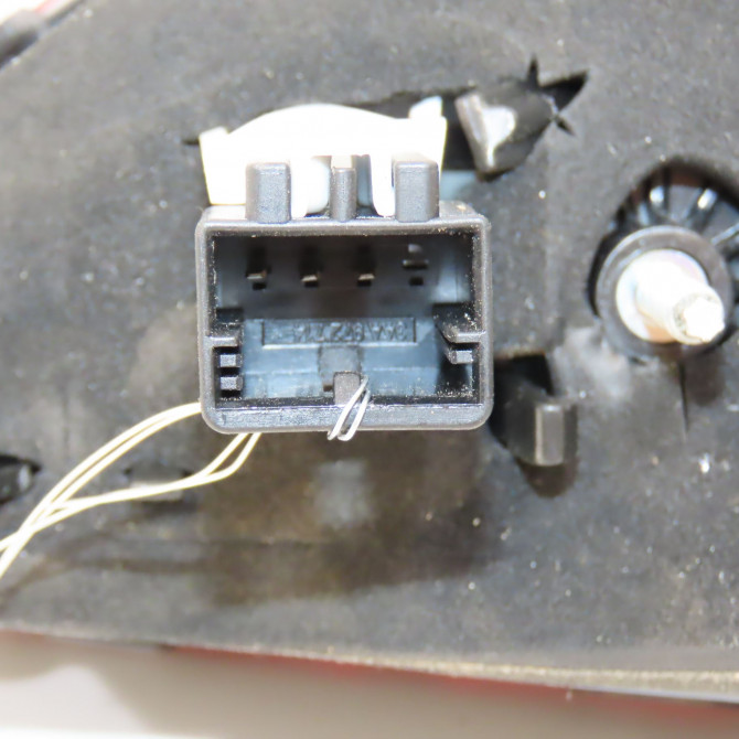 Feu arrière interieur gauche occasion VOLKSWAGEN POLO VI 2G0945307B 3