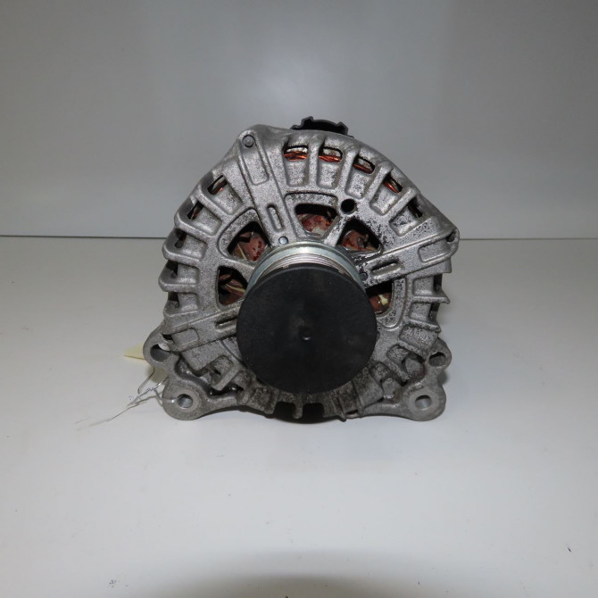 Alternateur occasion  4L903024A 2