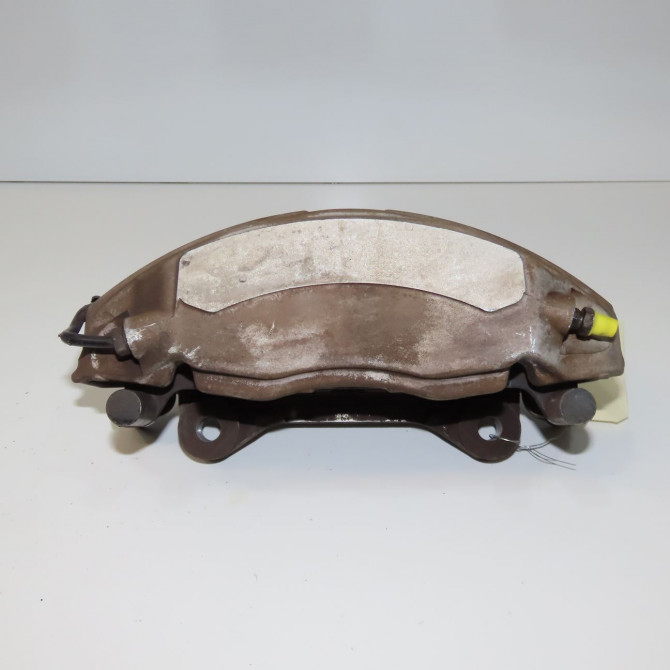 Etrier de frein avant droit occasion  8W0615108D 3