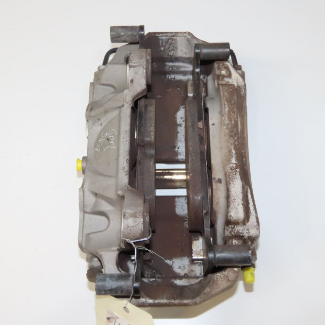 Etrier de frein avant droit occasion  8W0615108D 4