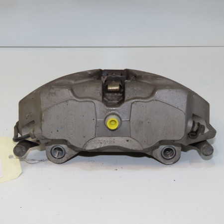 <span class="tt">Etrier de frein avant gauche occasion  </span><span class="designation"> </span>