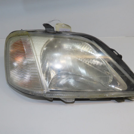 <span class="tt">Phare droit occasion  </span><span class="designation"> </span>