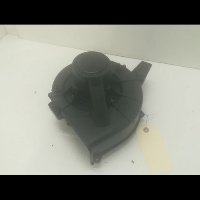 Ventilateur de chauffage occasion VOLKSWAGEN POLO IV Phase 1 01-2002->05-2005 1.9 SDI 6R1819015A 1