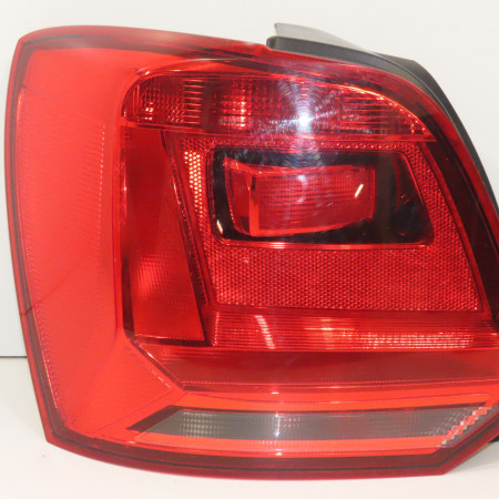 Feu arrière gauche occasion VOLKSWAGEN POLO VI 6C0945095K