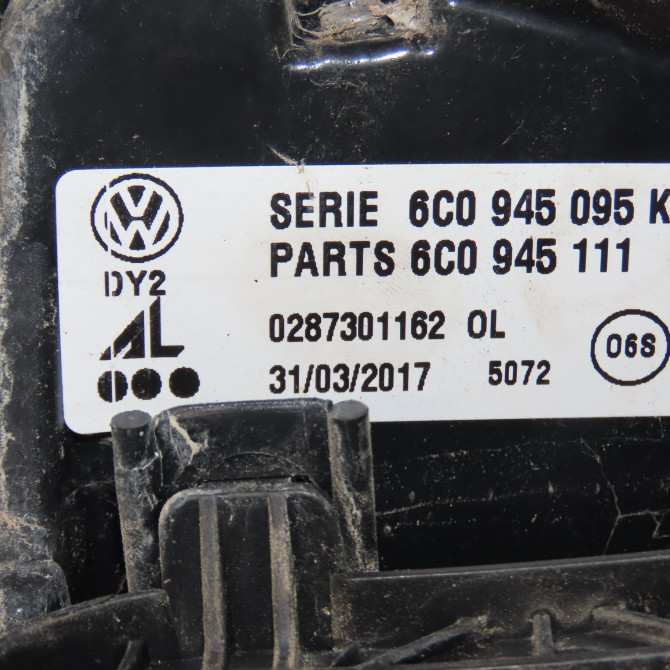 Feu arrière gauche occasion VOLKSWAGEN POLO VI 6C0945095K 4