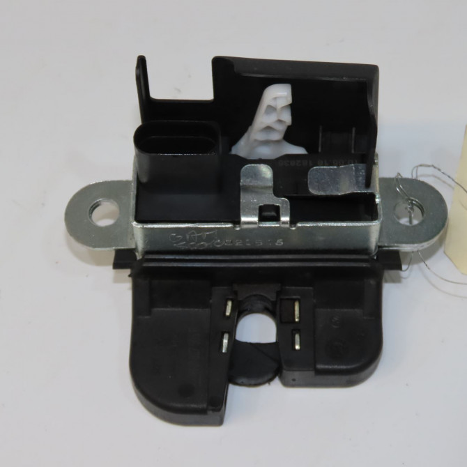 Serrure hayon occasion VOLKSWAGEN POLO V Phase 2 02-2014->... 1.4 TDI 75ch 6R0827505G9B9 1