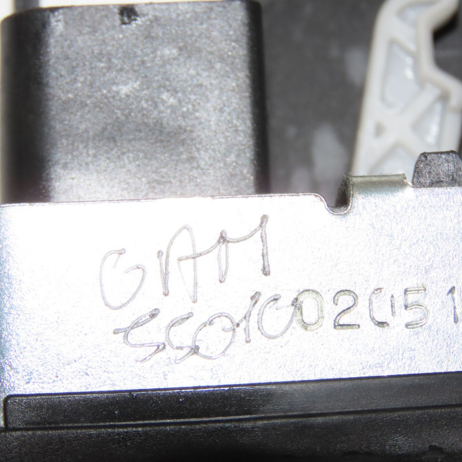 Serrure hayon occasion VOLKSWAGEN POLO V Phase 2 02-2014->... 1.4 TDI 75ch 6R0827505G9B9 5