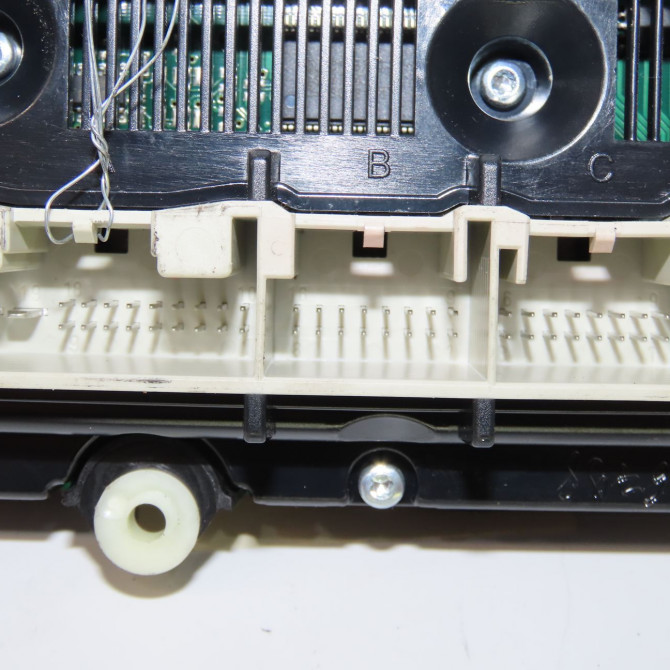 Commande de chauffage occasion VOLKSWAGEN TOURAN I Phase 2 11-2006->09-2010 1.9 TDI 105ch 1K0907044CT 3