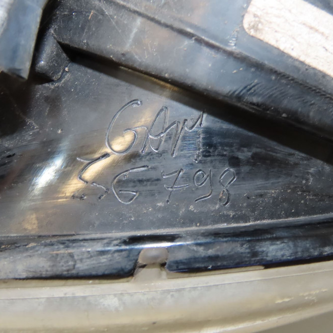 Phare antibrouillard avant droit occasion VOLKSWAGEN TOURAN I Phase 2 11-2006->09-2010 1.9 TDI 105ch 5K0941700A 4