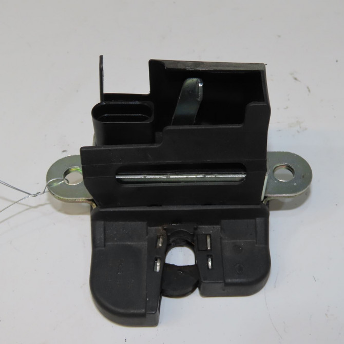 Serrure hayon occasion VOLKSWAGEN TOURAN I Phase 2 11-2006->09-2010 1.9 TDI 105ch 1T0827505J9B9 1