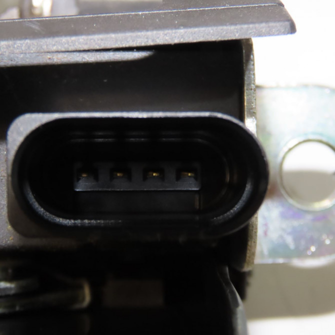 Serrure hayon occasion VOLKSWAGEN TOURAN I Phase 2 11-2006->09-2010 1.9 TDI 105ch 1T0827505J9B9 3