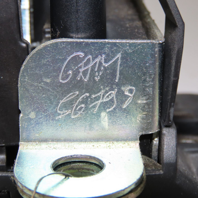 Serrure hayon occasion VOLKSWAGEN TOURAN I Phase 2 11-2006->09-2010 1.9 TDI 105ch 1T0827505J9B9 4