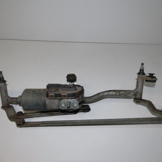 Moteur essuie-glace avant occasion VOLKSWAGEN TOURAN I Phase 2 11-2006->09-2010 1.9 TDI 105ch 2K1955119D 3