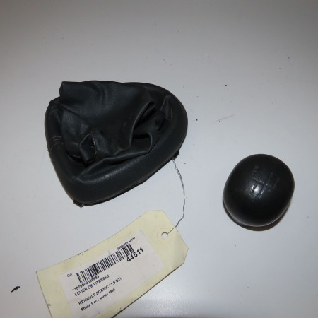 Levier de vitesses occasion RENAULT SCENIC I Phase 1 09-1996->08-1999 1.9 DTI 100ch 7701470018
