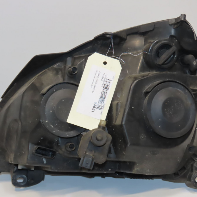 Phare droit occasion RENAULT CLIO CAMPUS II Phase 2 07-2009->12-2012 1.2i 60ch 260102027R 2