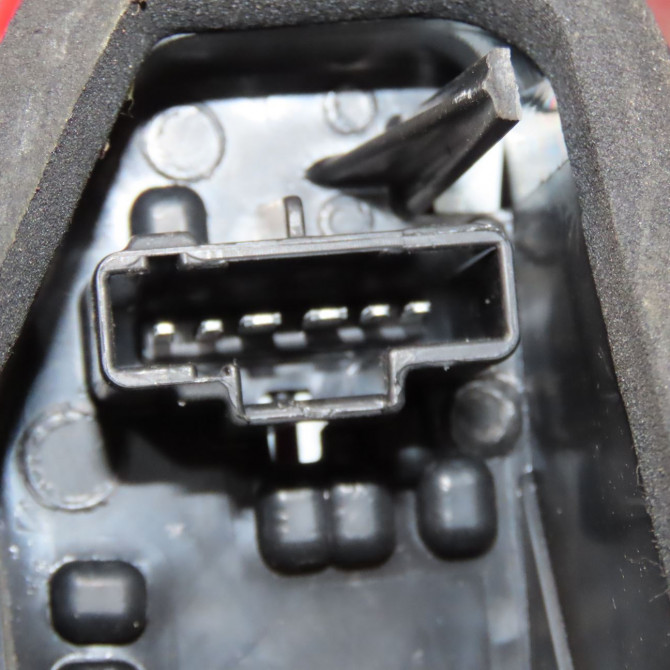 Feu arrière gauche occasion PEUGEOT 207 Phase 1 04-2006->06-2013 1.4i 75ch 6350HQ 3