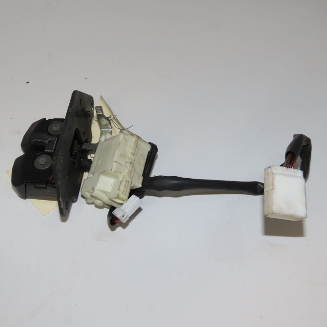 Serrure coffre arrière occasion ALFA ROMEO 159 Phase 1 09-2005->05-2013 1.9 JTDm 150ch 60689811 1