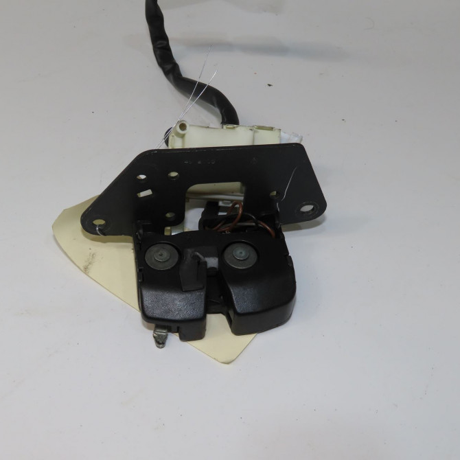 Serrure coffre arrière occasion ALFA ROMEO 159 Phase 1 09-2005->05-2013 1.9 JTDm 150ch 60689811 2