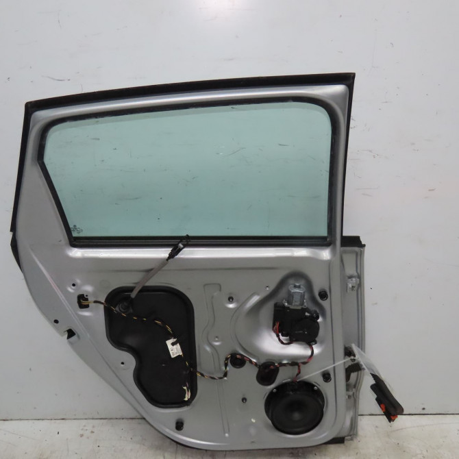 Porte arrière gauche occasion VOLKSWAGEN POLO V Phase 2 02-2014->... 1.4 TDI 75ch 6R4833055J 4