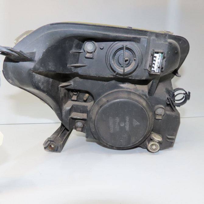 Phare gauche occasion CITROEN C2 Phase 1 09-2003->10-2008 1.4i 620870 2