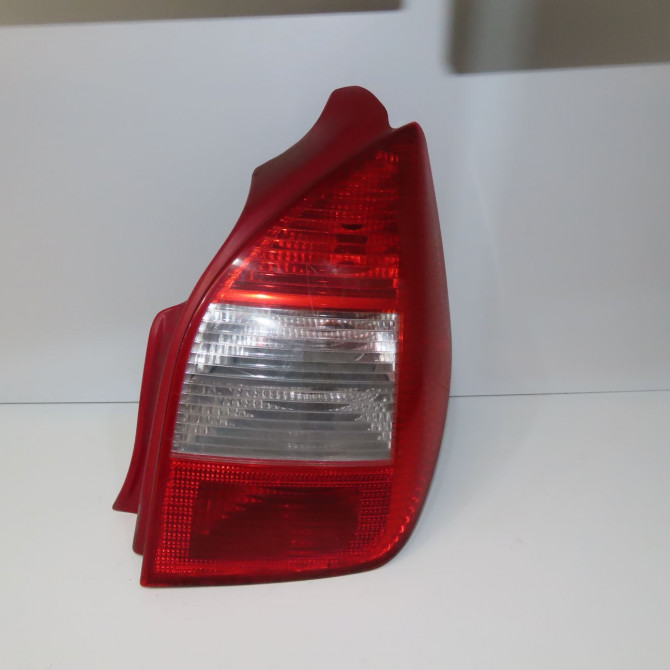 Feu arrière droit occasion CITROEN C2 Phase 1 09-2003->10-2008 1.4i 6351Y0 1