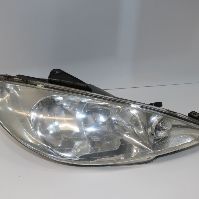 Phare droit occasion PEUGEOT 206 Phase 2 02-2003->02-2009 1.4 HDI 70ch 6205S9 1