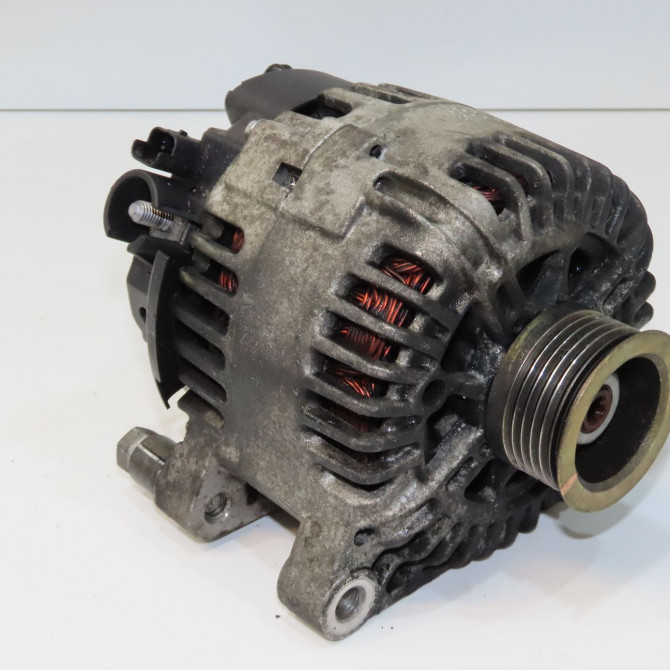 Alternateur occasion PEUGEOT 206 Phase 2 02-2003->02-2009 1.4 HDI 70ch 5705NE 1
