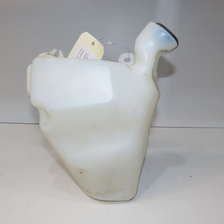 Reservoir lave-glace avant occasion PEUGEOT 2008 Phase 1 01-2013->... 1.2i PURETECH 110ch 6431N6