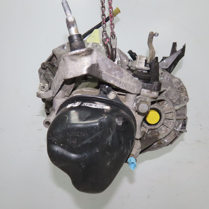 Boîte à vitesse mecanique occasion RENAULT CLIO III Phase 1 09-2005->03-2009 1.5 DCI 70ch 7701978883 3