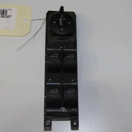 Commande lève-glace porte avant gauche occasion FORD CMAX II Phase 1 09-2010->09-2015 1.6 TDCI 115ch 2033890