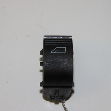 Commande leve-glace porte arrière droite occasion FORD CMAX II Phase 1 09-2010->09-2015 1.6 TDCI 115ch 1850432