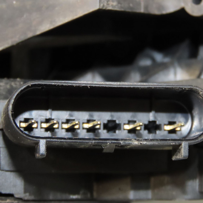 Serrure porte arg occasion FORD CMAX II Phase 1 09-2010->09-2015 1.6 TDCI 115ch 2095157 5