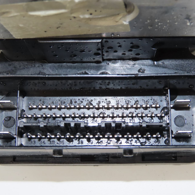 Unité hydraulique ABS occasion FORD CMAX II Phase 1 09-2010->09-2015 1.6 TDCI 115ch 1847182 4