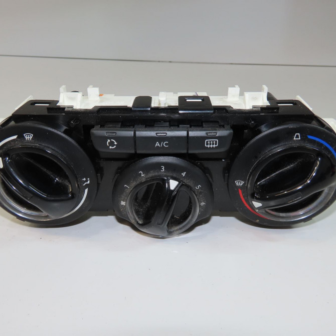 Commande de chauffage occasion PEUGEOT 208 208 Phase 1 2012-03-01->2015-09-30 1.2 VTI 82ch 9819611580 1