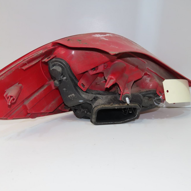 Feu arrière droit occasion PEUGEOT 207 Phase 1 04-2006->06-2013 1.4i 75ch 6351HQ 2