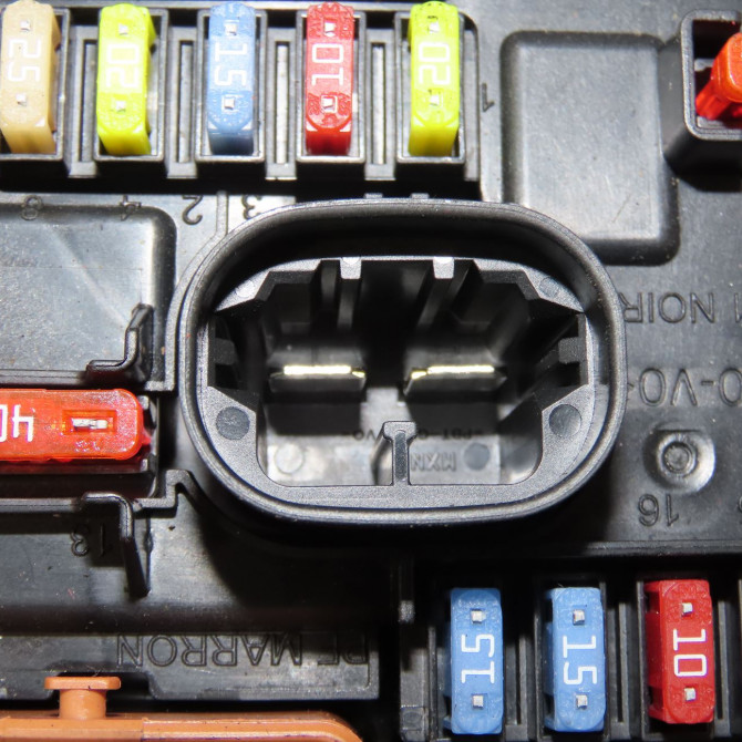 occasion PEUGEOT 207 Phase 1 04-2006->06-2013 1.4i 75ch 4