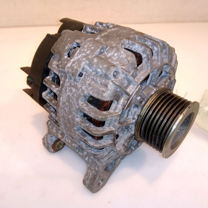 Alternateur occasion RENAULT TWINGO II Phase 2 12-2011->12-2014 1.2i 16v 75ch 8200519296 2