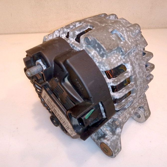 Alternateur occasion RENAULT TWINGO II Phase 2 12-2011->12-2014 1.2i 16v 75ch 8200519296 3